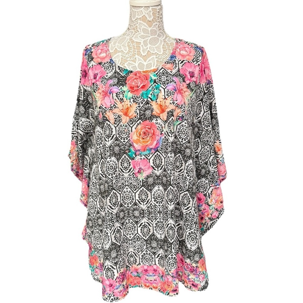 Tolani Collection Floral Tile Print Tunic Top Large, Black and Pink, Summer